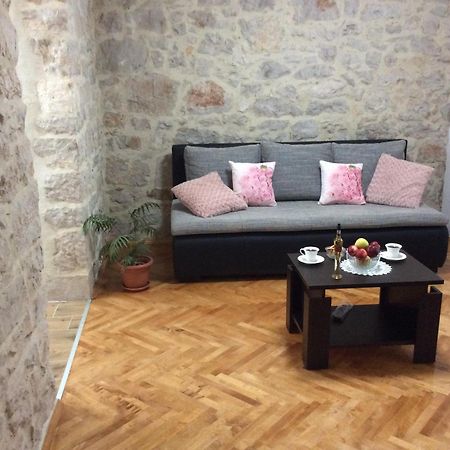 Apartment Karla Snb Lozovac Exterior foto