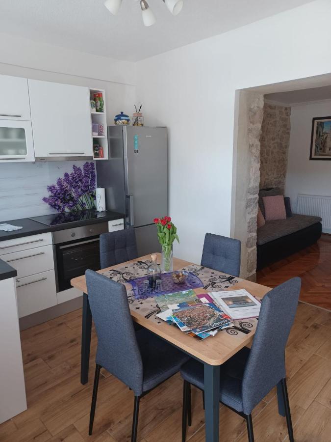 Apartment Karla Snb Lozovac Exterior foto