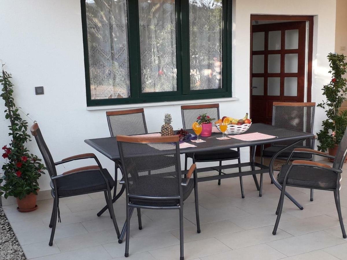 Apartment Karla Snb Lozovac Exterior foto