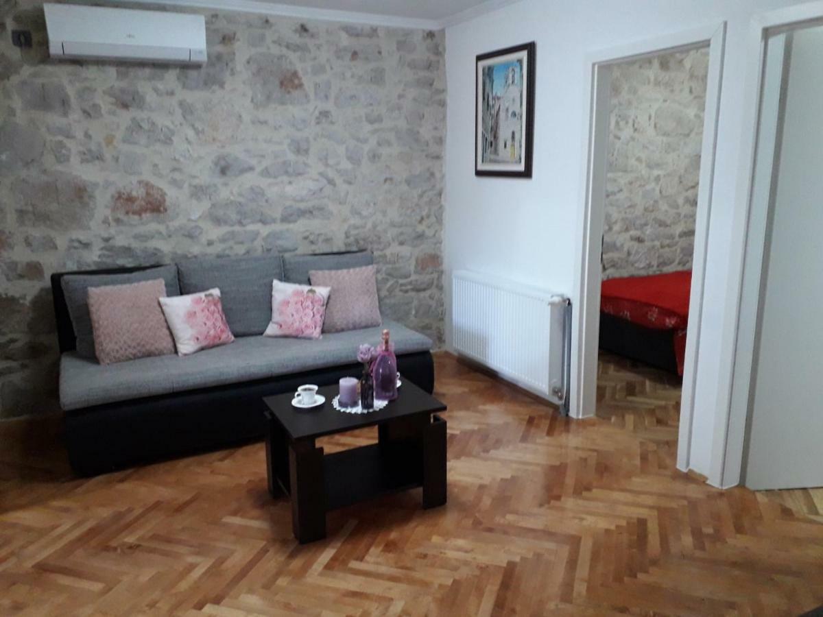 Apartment Karla Snb Lozovac Exterior foto